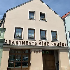 Víno Hruška Pardubice