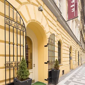 Lounge *** Praha