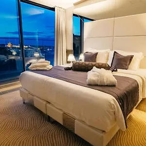Hotel Myo Wenceslas